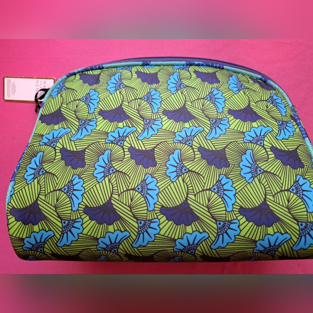 Naomi and Neneh make up bags